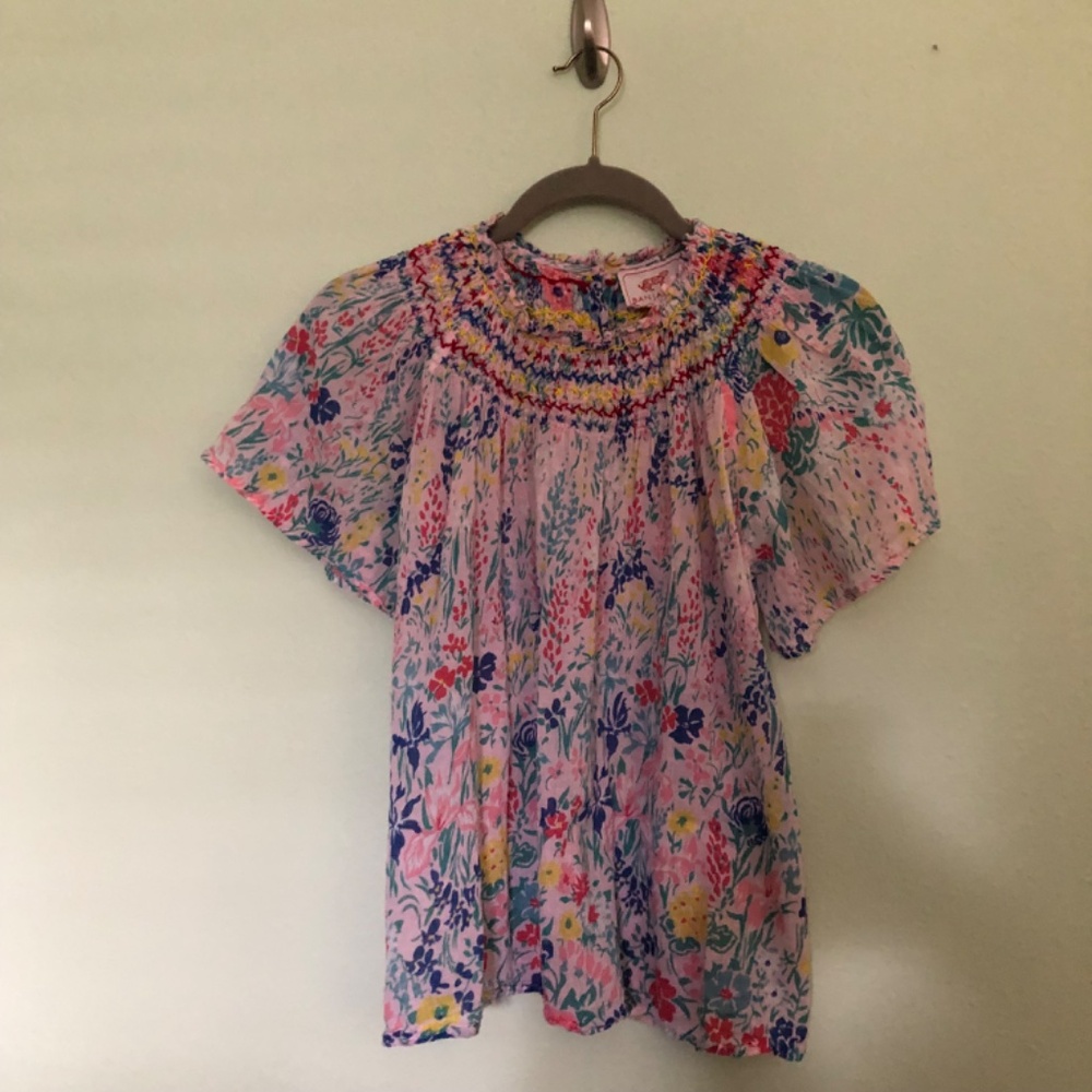 Banjanan Anthropologie floral Sofia top flutter sleeve smocked yoke button back - Picture 5 of 13